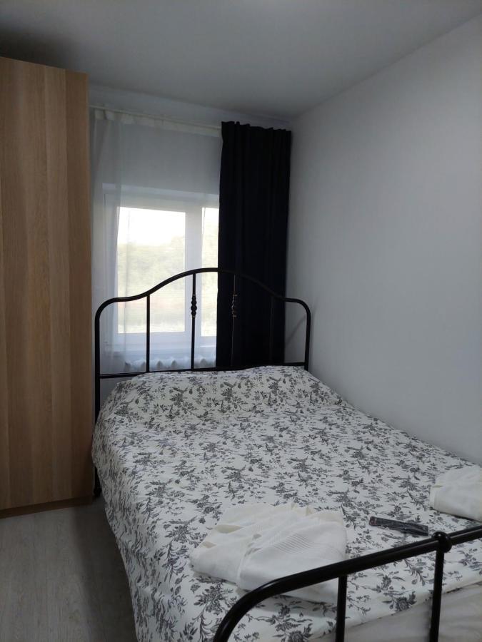 Vila De Pe Lac Amara Exterior foto